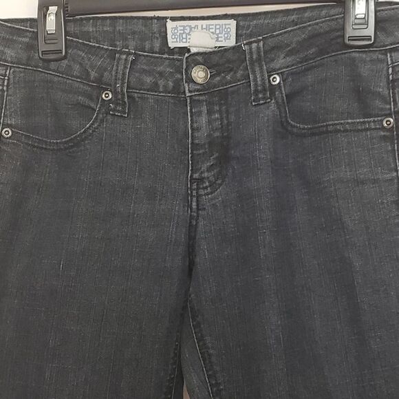 Heritage Jeans - Picture 3 of 6